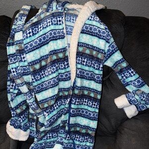 Rue21 Blue and White Patterned Jacket